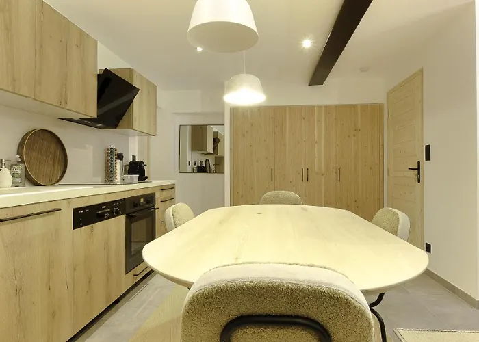 Bechar Le Magnifique- Garden - Sauna & Jacuzzi *